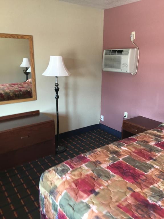 Best Value Inn Motel Sandusky Marianna Exterior photo