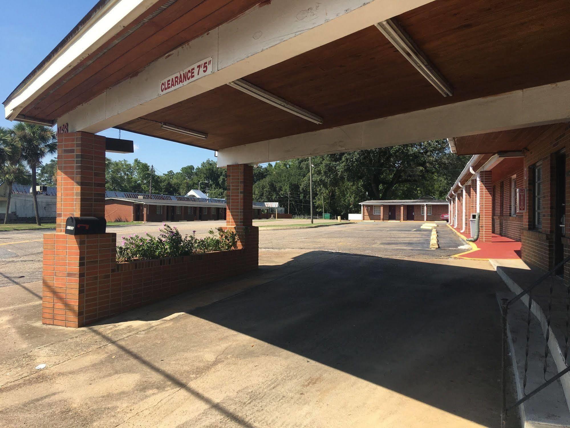 Best Value Inn Motel Sandusky Marianna Exterior photo