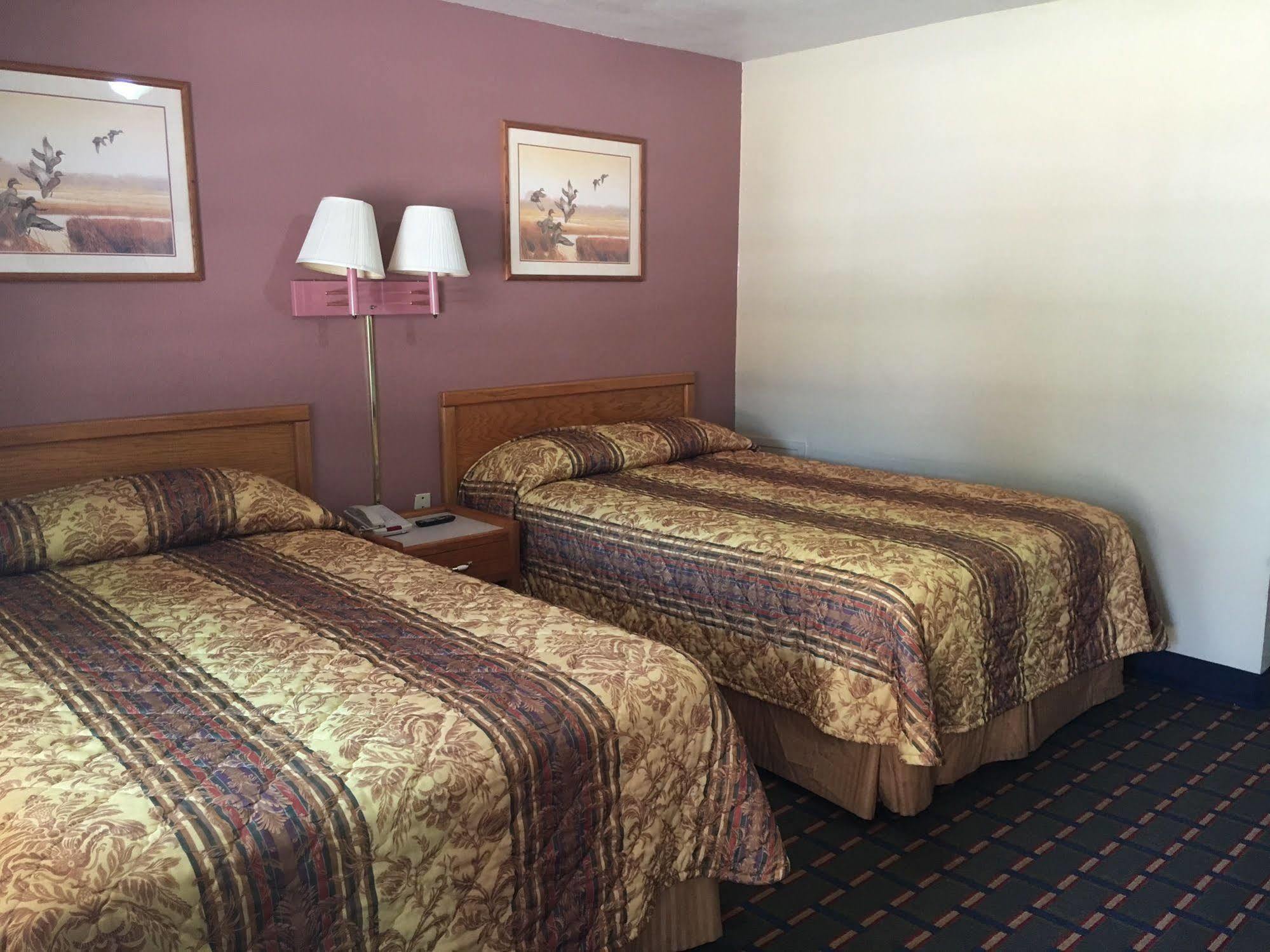 Best Value Inn Motel Sandusky Marianna Exterior photo